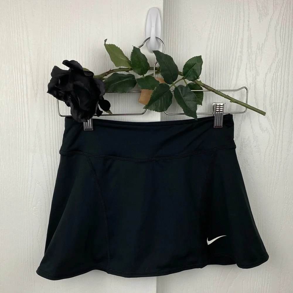 Black Nike Skort - Picture 5 of 10
